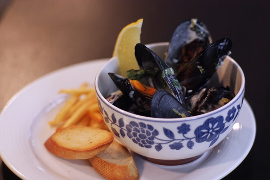 Mussels Marinière. Delicious recipes from famous chefs.