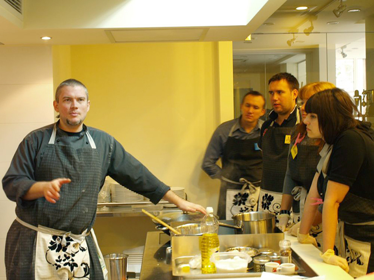 Participants of masterclass. How to cook pilaf. Uzbek Cuisine. Cooking classes in Odessa.