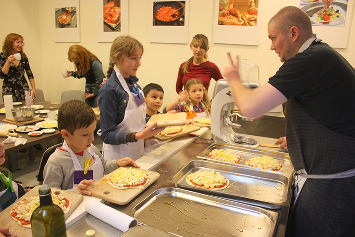 Pizza. How to cook dinner for mom. Cooking classes in Odessa.