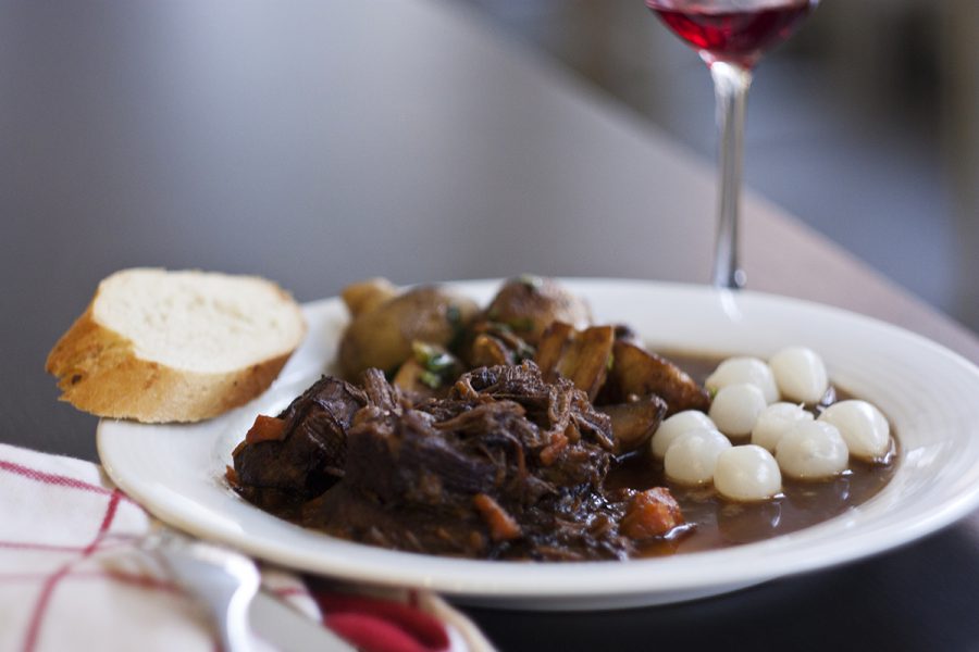 Boeuf bourguignon. Best cooking site with simple culinary recipes