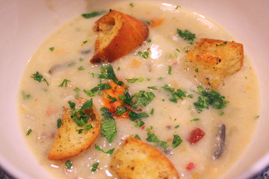 Суп клэм чаудер, рецепт от Марии Каленской. Популярный кулинарный сайт.