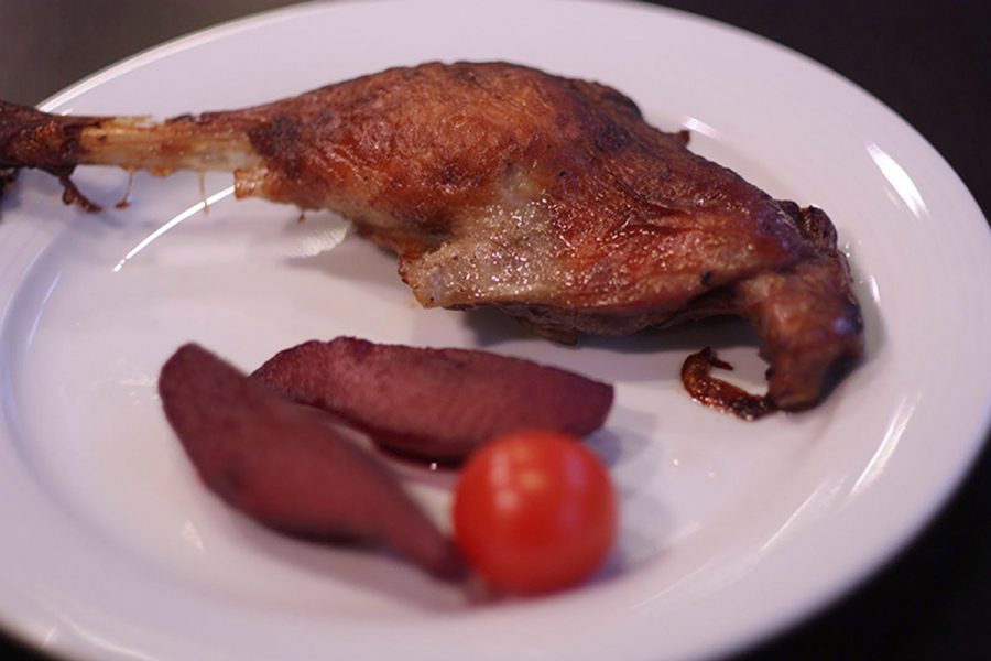 Confit goose legs with poached pears. Step by step recipes in Maria Kalenska blog