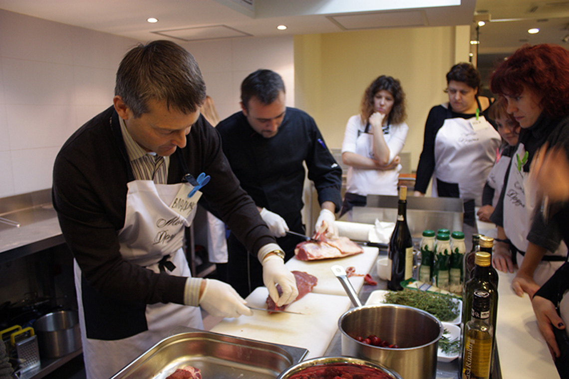 Lesson “Food and Wine Synergy”. Bourgogne Pinot Noir . Сooking school "My Odessa Cuisine".