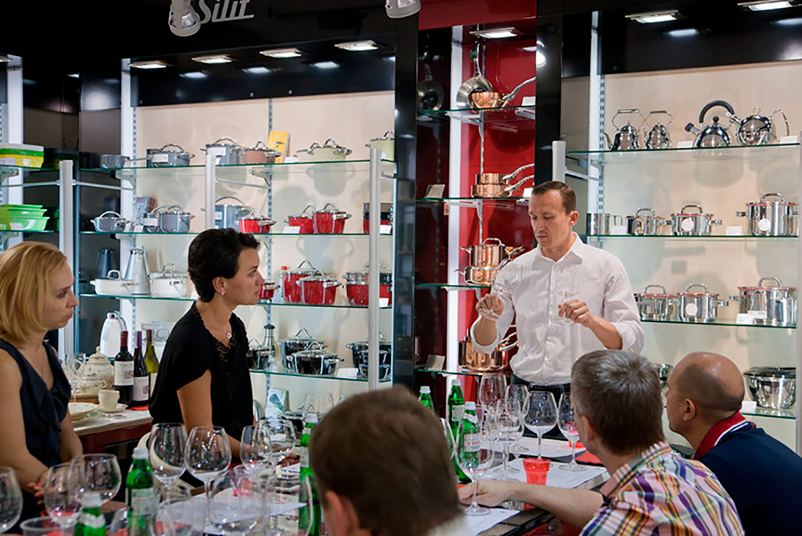 Riedel Wine Glass Tasting at “12 Persons” with sommelier of culinary school "My friends" Konstantin Vidoborenko. Cooking classes in Ukraine.
