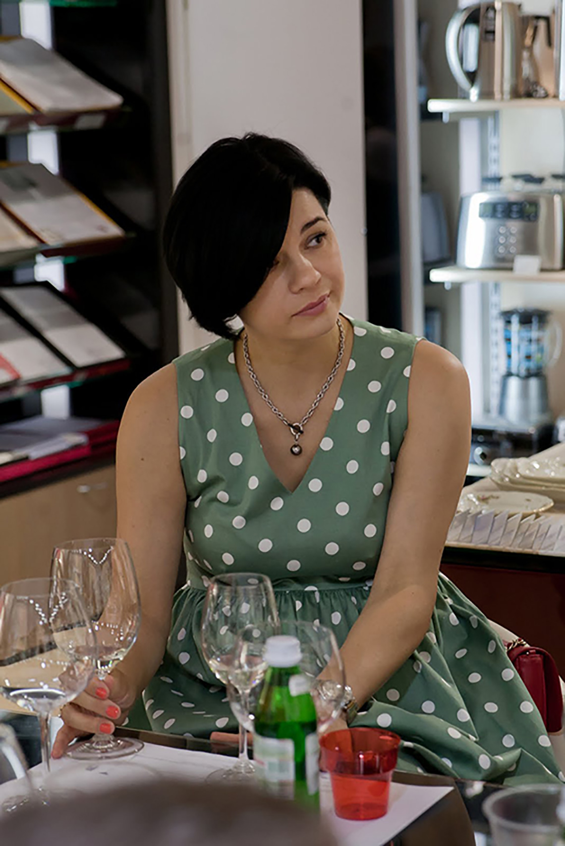 Бокалы Riedel на дегустации вин для 12 персон: как вино раскрывает свой букет и аромат в бокалах разной формы. Кулинарная школа «Мои друзья» в Одессе.