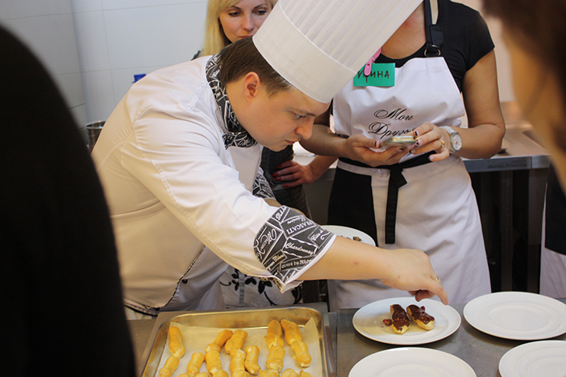 Eclairs. Course "French Regional Cuisine". Сooking school "My Odessa Cuisine".