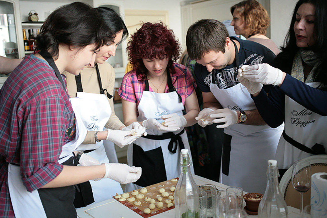 Cooking truffles. Course "Culinary Traditions of Northern Italy". Cooking school in Ukraine.