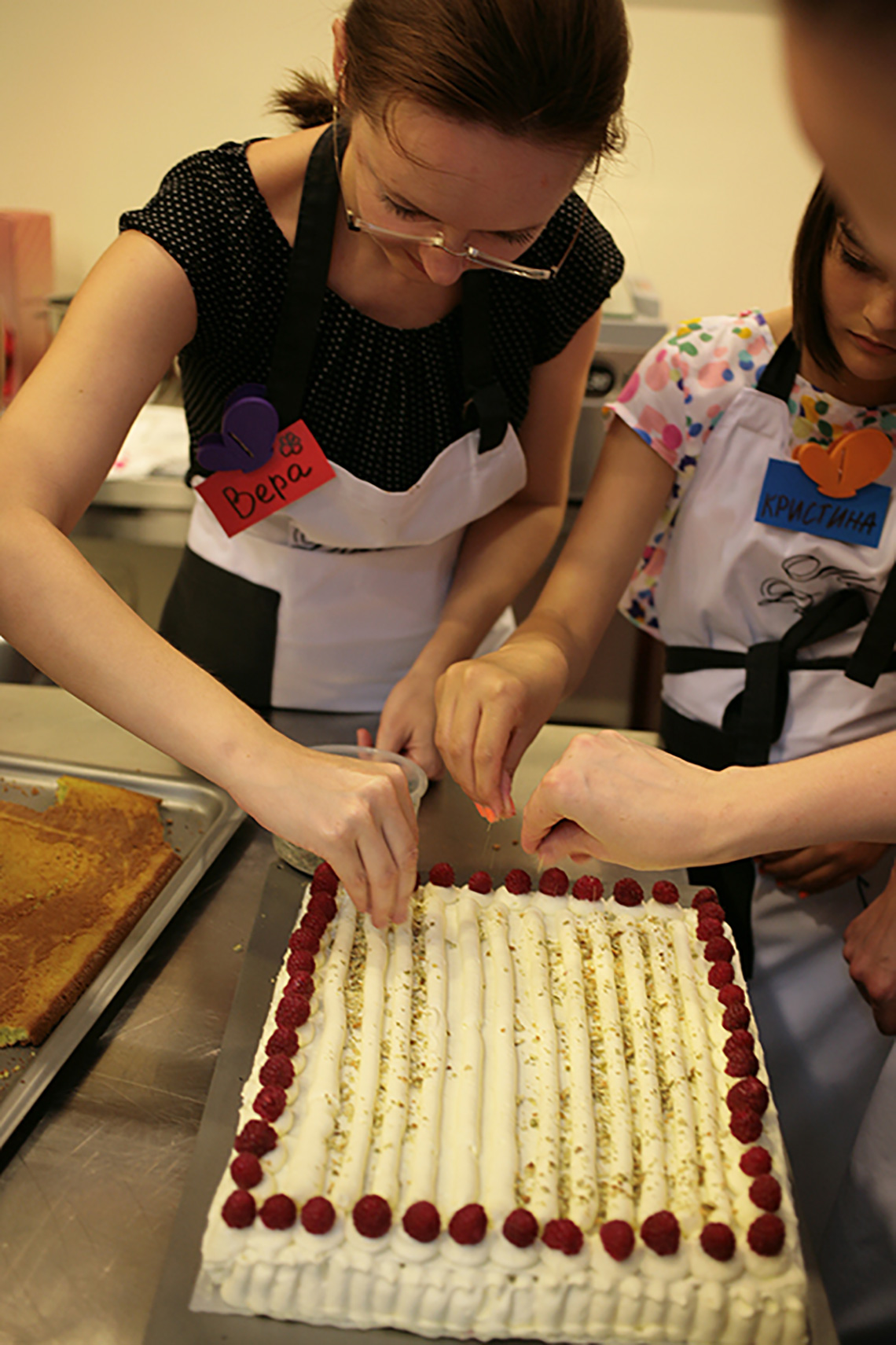 Food decoration. Pastry lessons "Sweet Secrets 2". Cooking school in Ukraine.