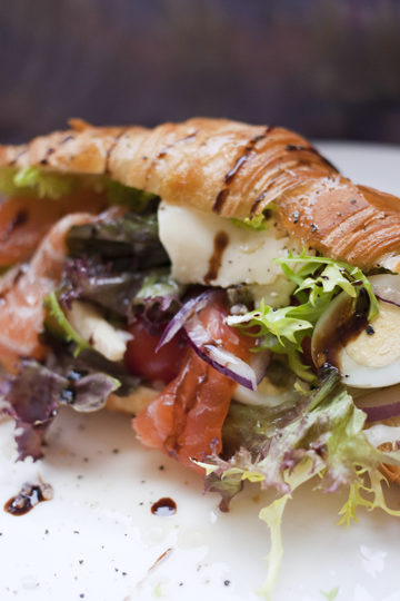 Salmon salad croissant. Recipes and tips for easy cooking.